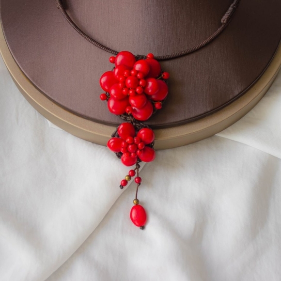 Red Coral Flower Choker Necklace For Women - Picture 2 of 6